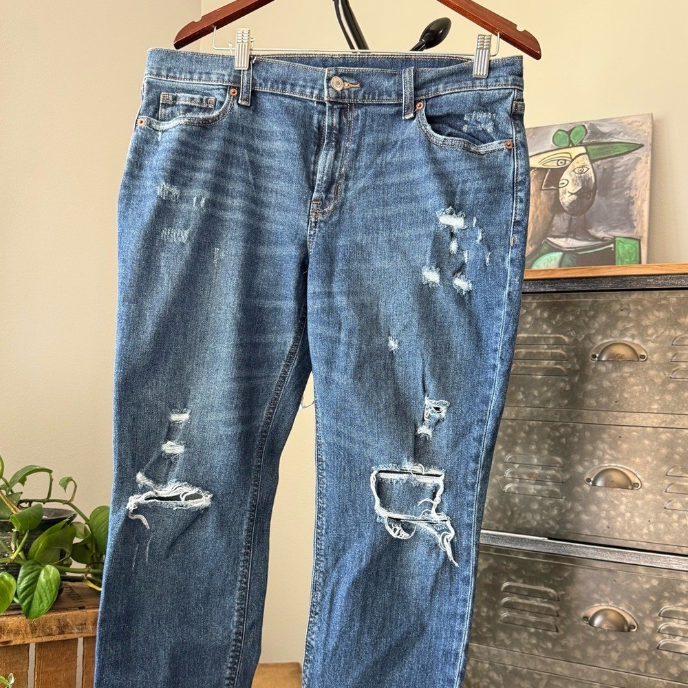 Old Navy - Sz 12P- Slouchy Distressed Denim | Boyfriend Style | Casual Cool