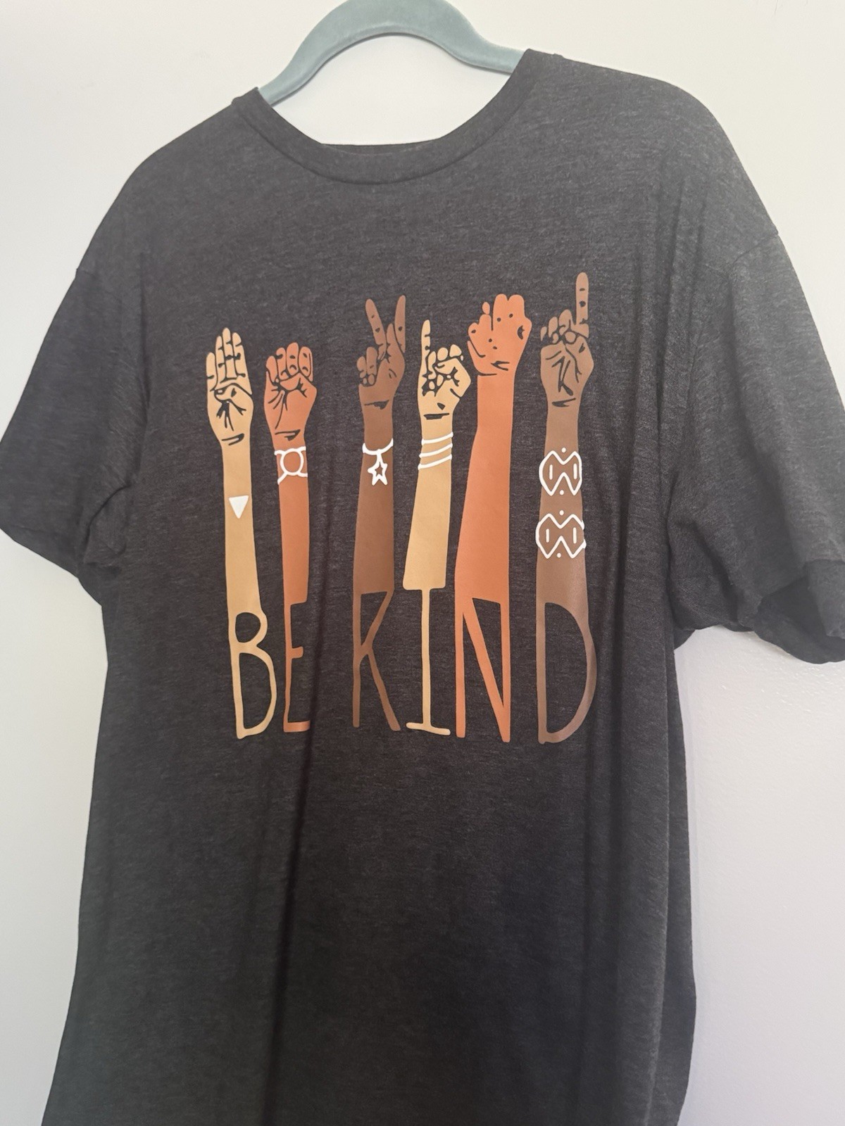 Smart Blanks Be Kind Graphic T Shirt Womens Large Gray Inspirational Boho