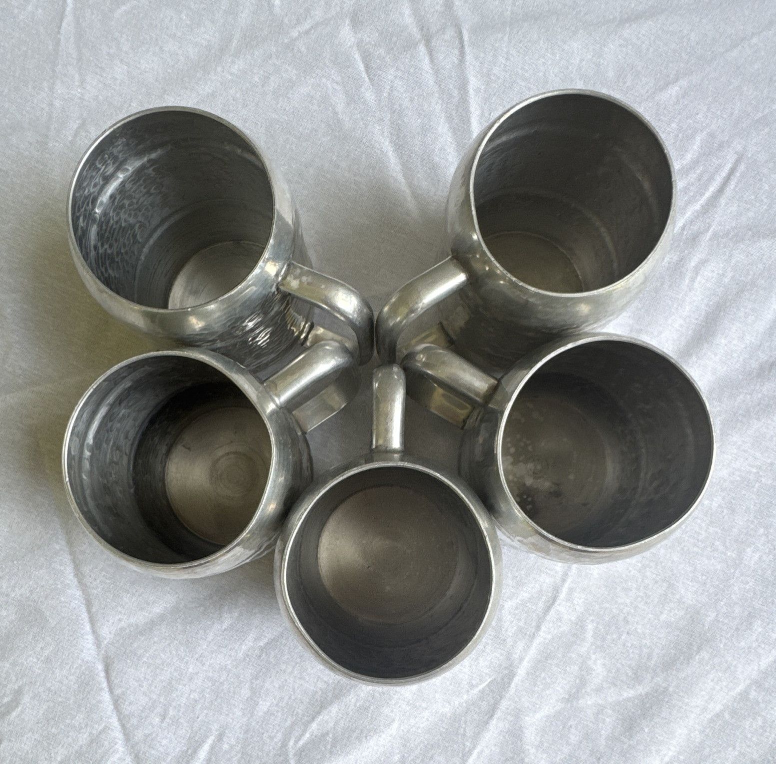 5-Piece Silver Hammered Metal Mug Set, Modern Decorated Round Barware