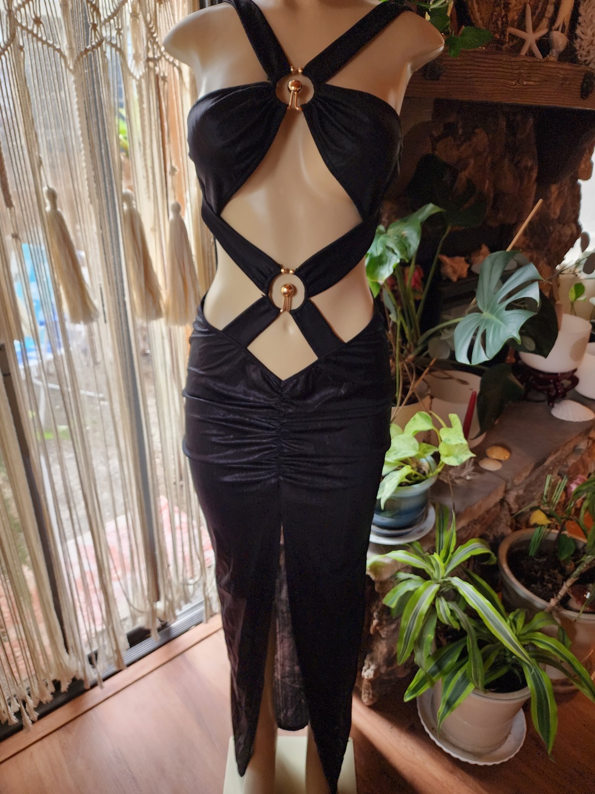 NWT Women's Size M Black Halter Maxi Dress Gold Ring Cutout Resort Cruise