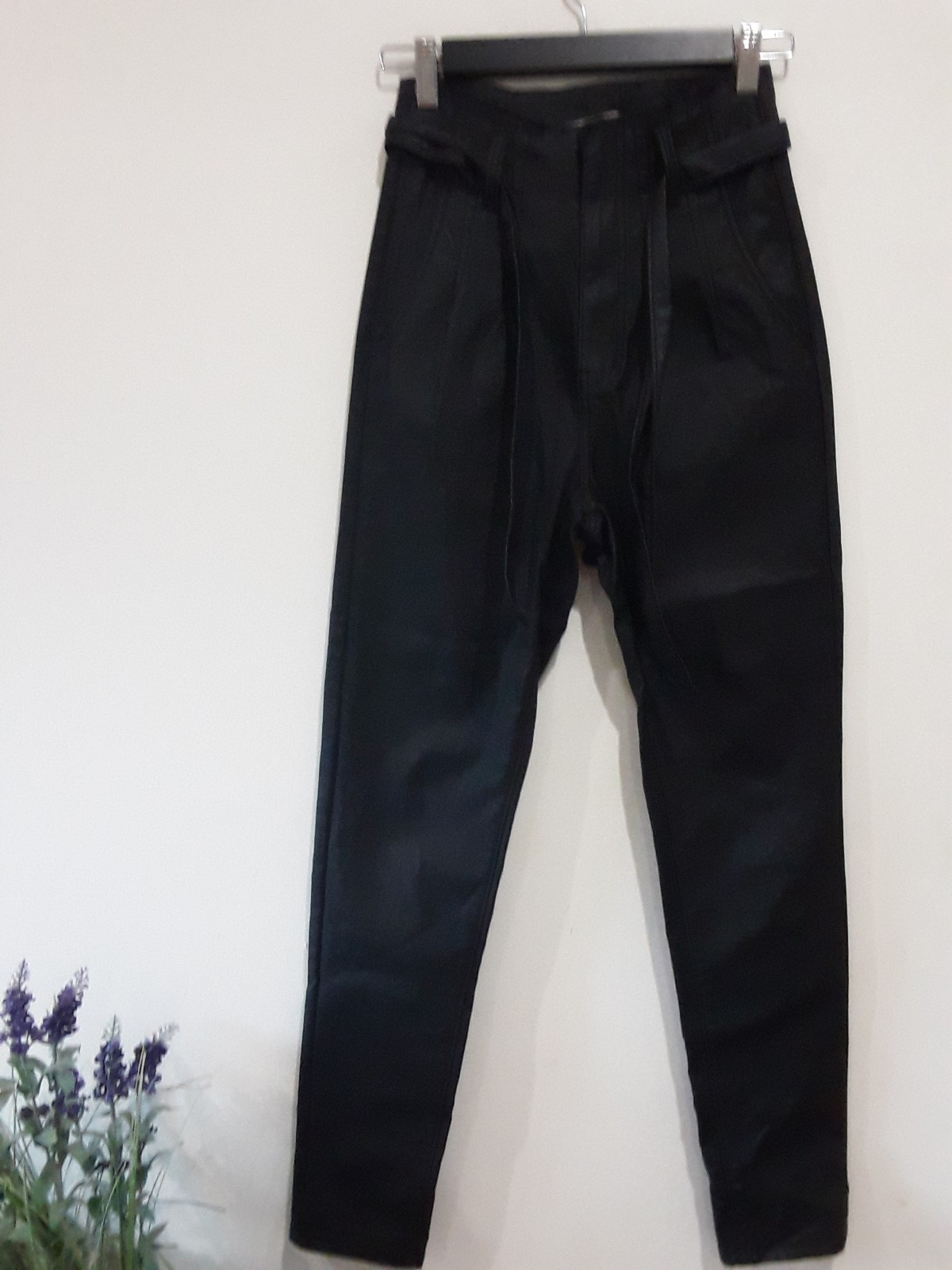 Wakee  Black Faux Leather  Look Pants Womens Size 6 Party Evening Dressy Belt