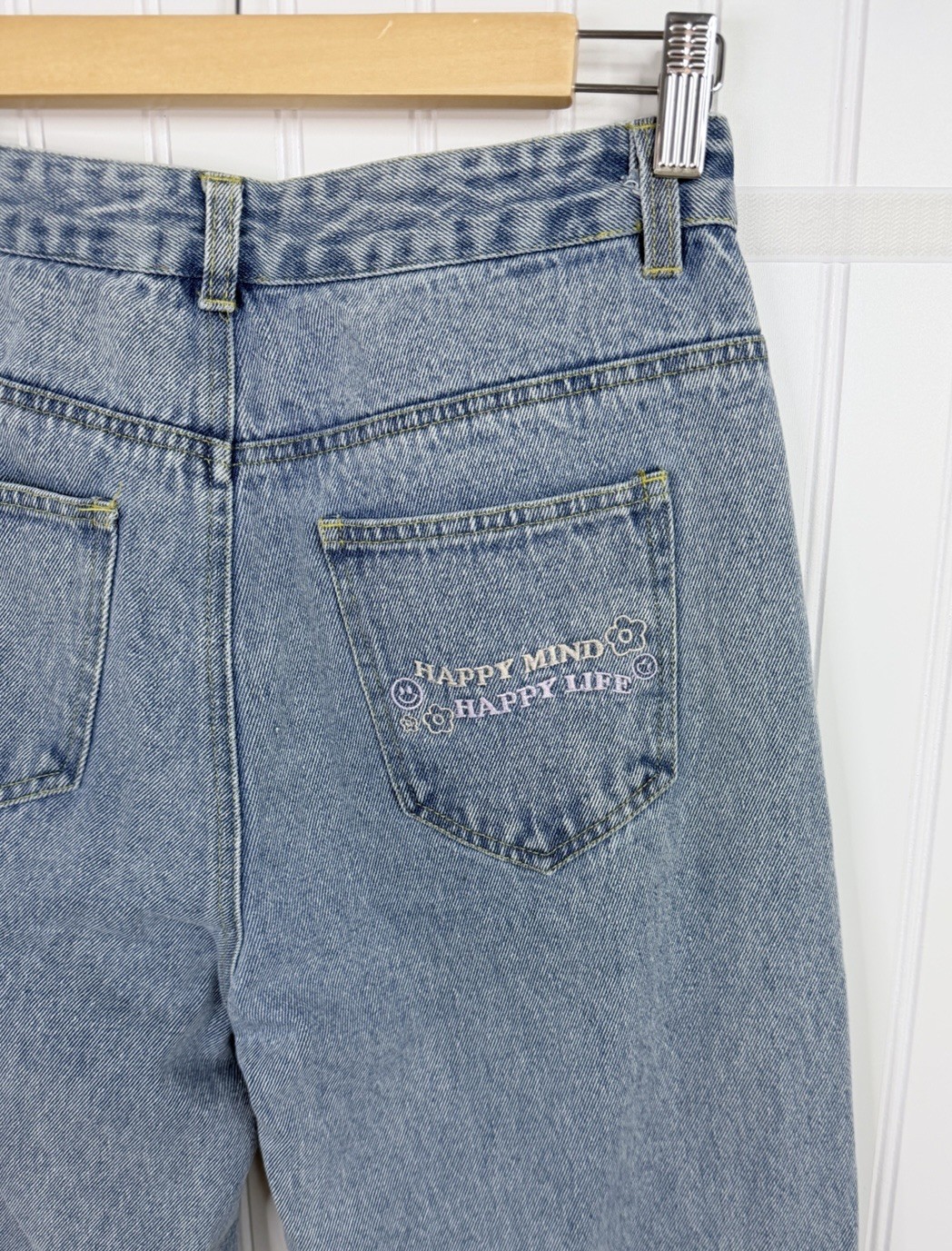 Le Lis High Waisted Medium Light Wash Straight Leg Y2K Embroidered Denim 28x30