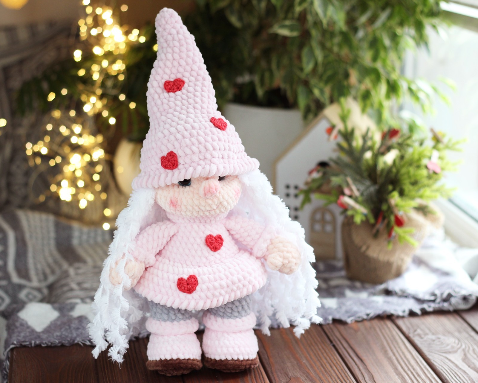 Handmade Plush Love Gnome Girl – Crochet Soft Toy, Valentine Gift, Cute Decor