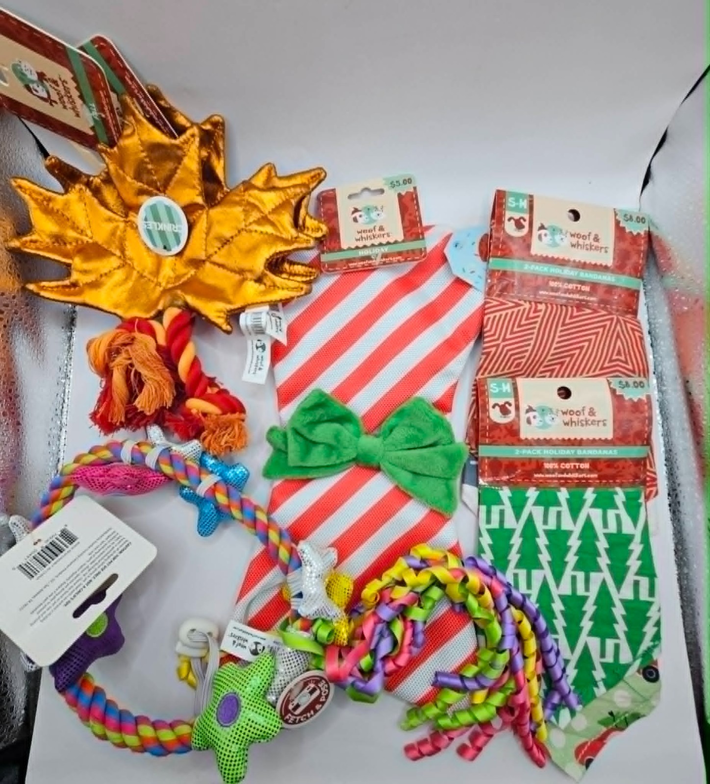 New Dog accessories Lot, 2 toys 2 sets of 2 bandanas, stocking, fetch and pose