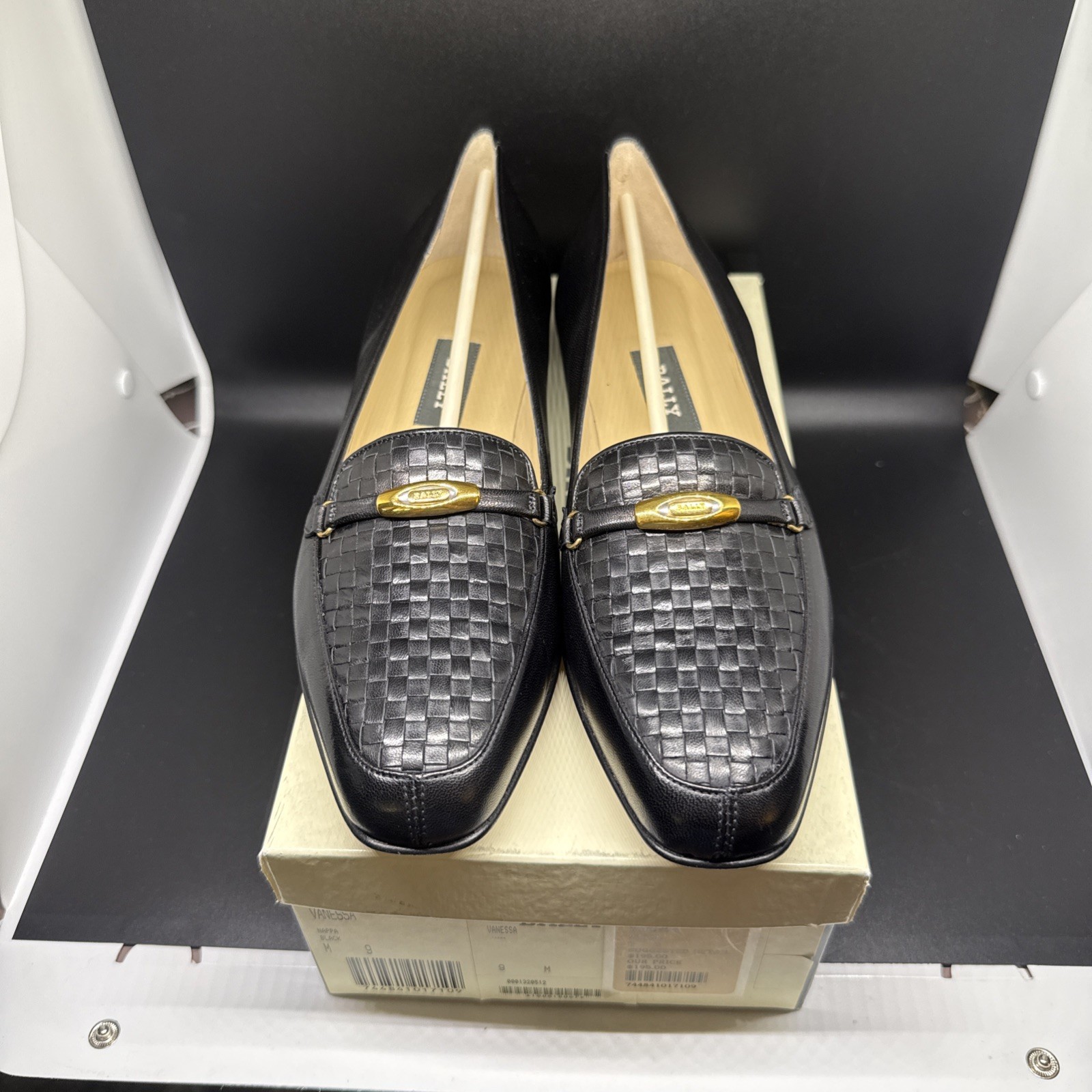 BALLY Vanessa Size 9 M Black Luxury Leather Women’s Flats New Dust Bag & Box
