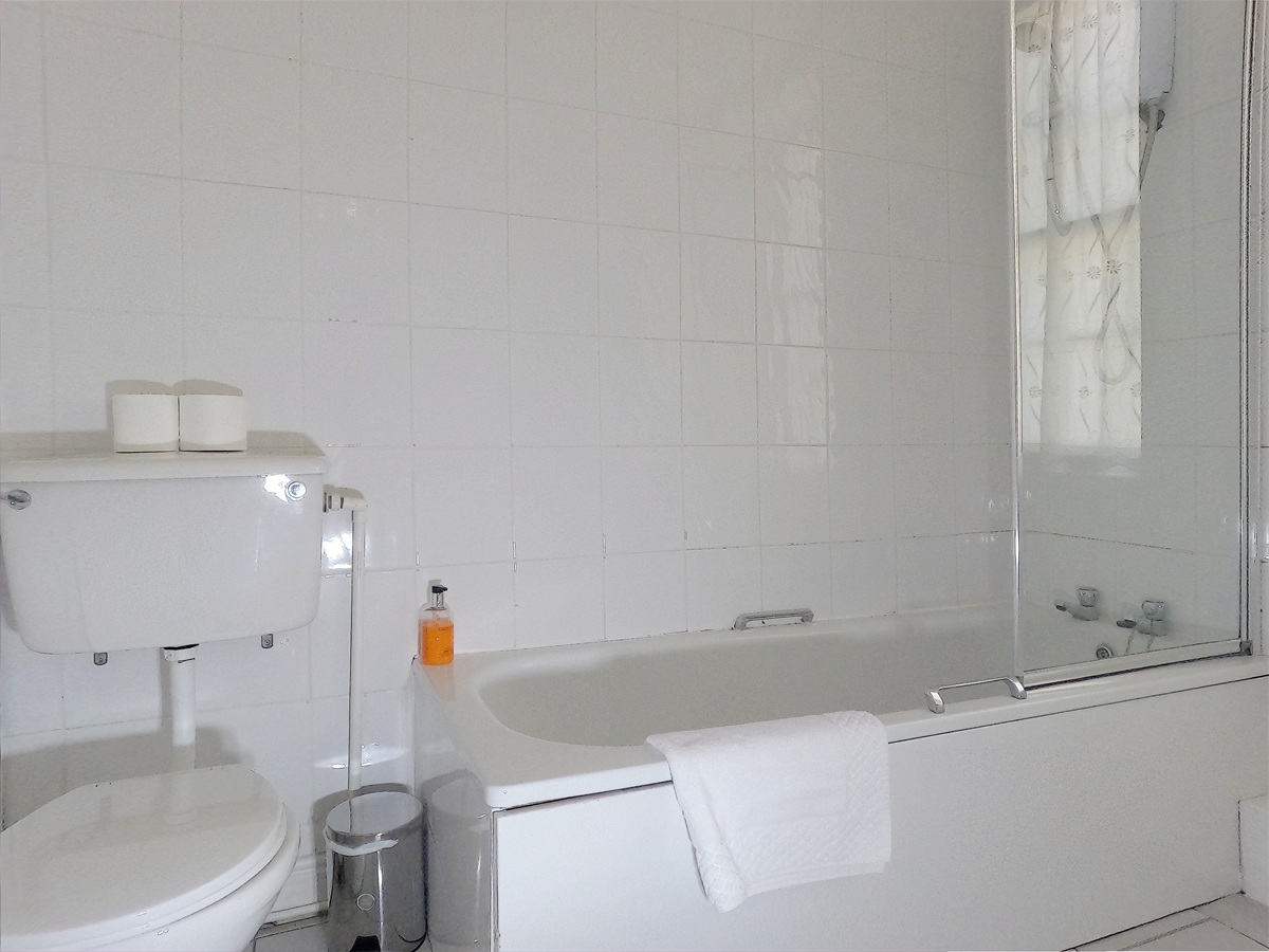 Photo of Twin/Triple Room at Rydal Lodge