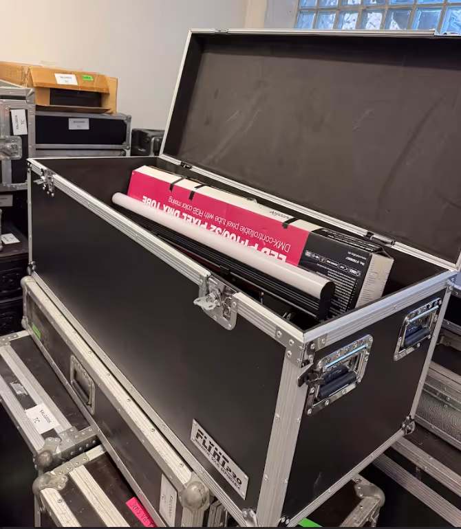 Tom flightcase (NYT)