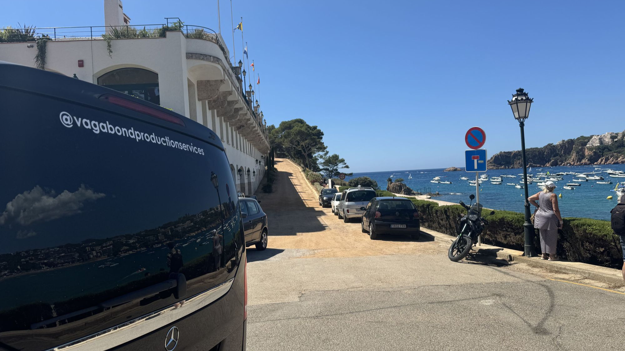 AL MUNEERA BTS photo