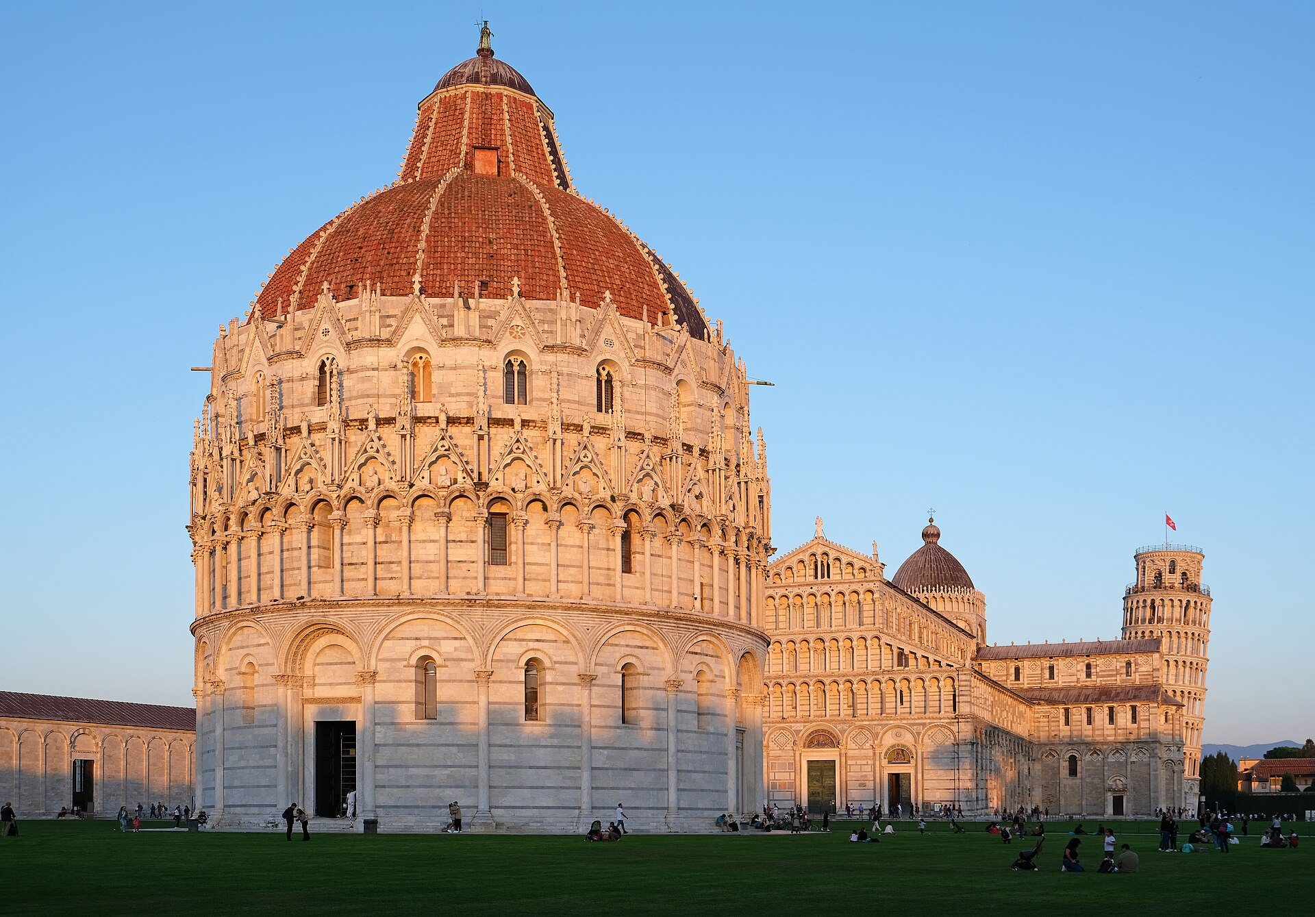 Piazza del Duomo in Pisa