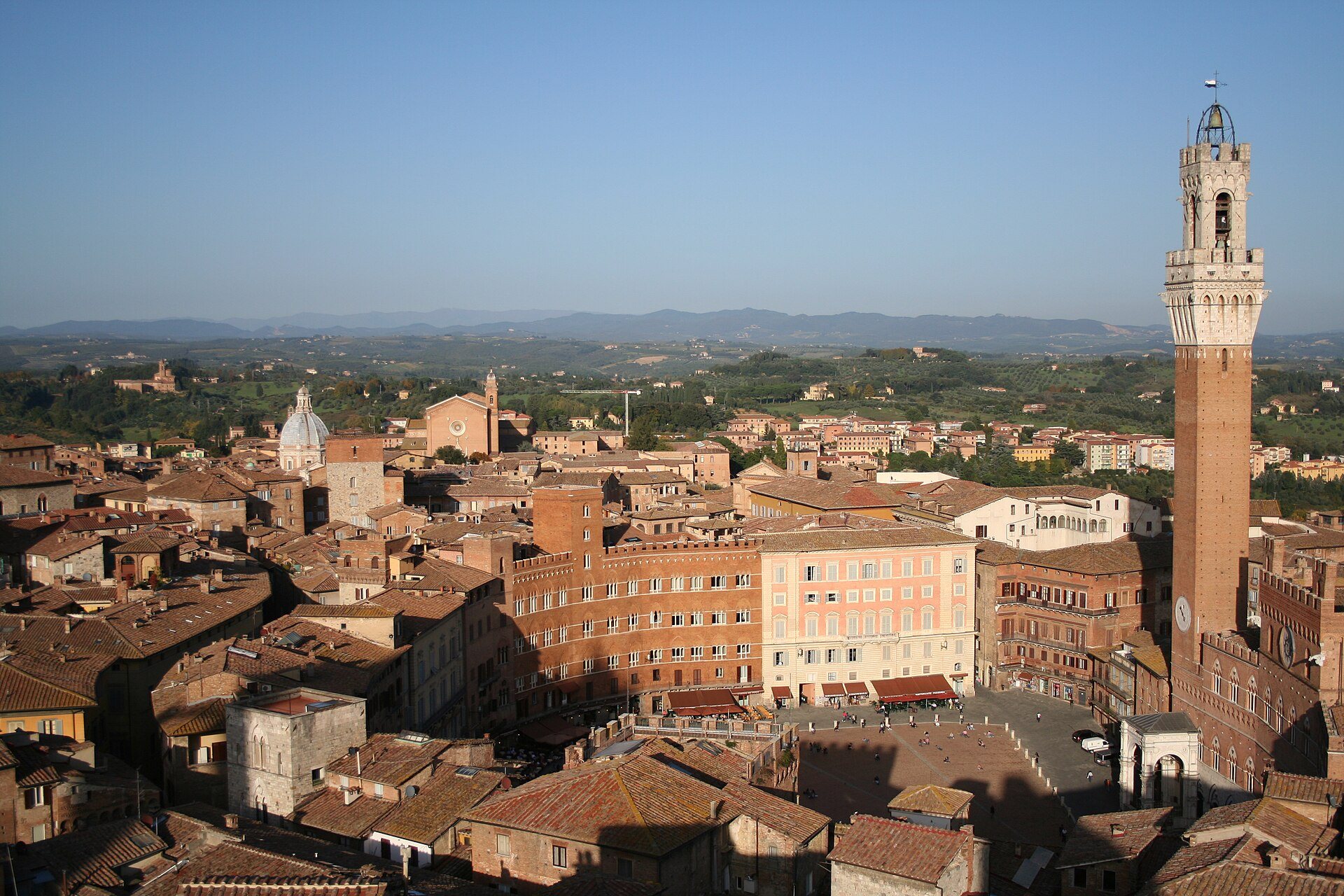 Piazza del Campo and the Torre del Mangia in Siena