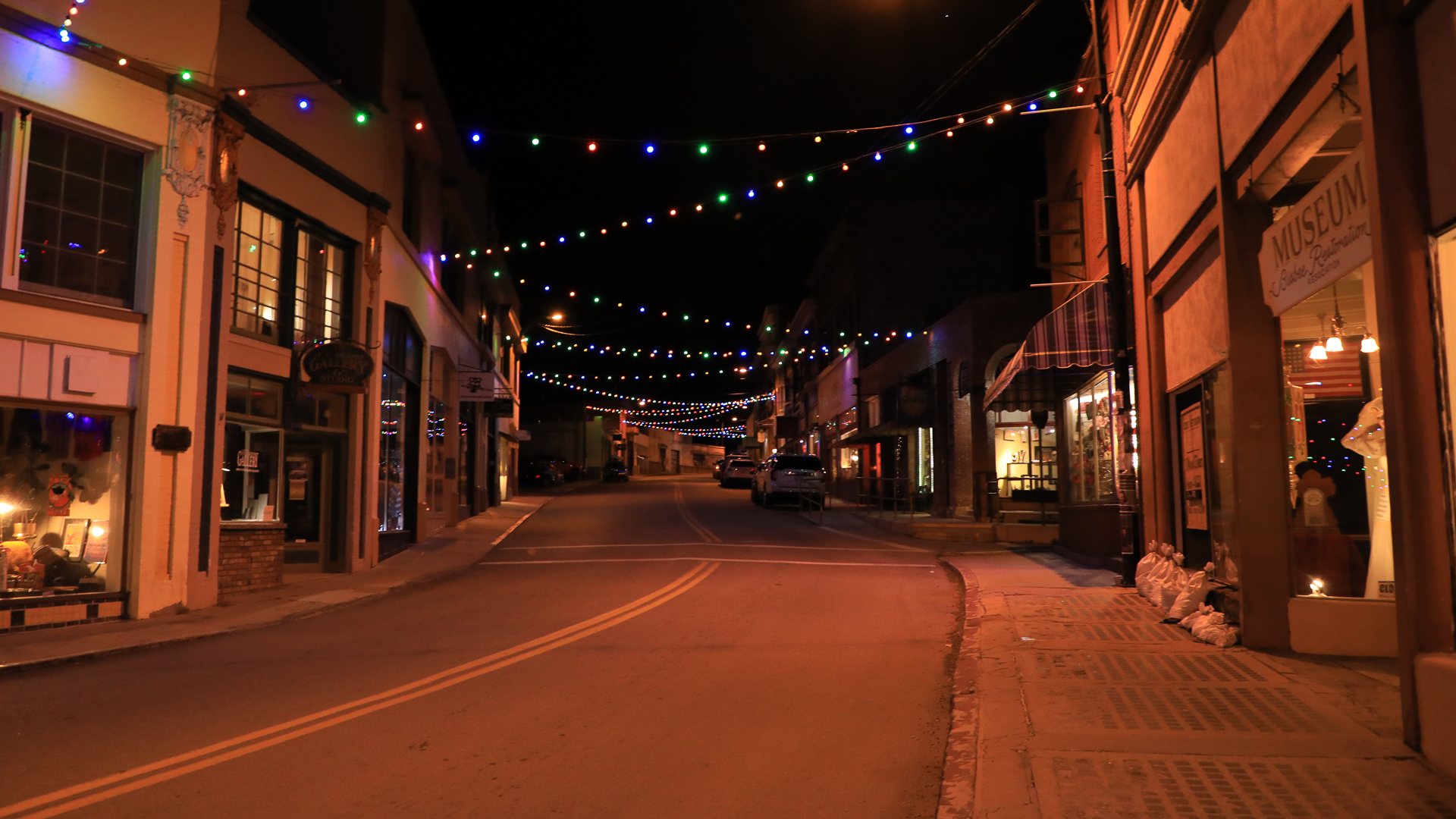 Downtown Bisbee. Credit: Arizona Office of Tourism.