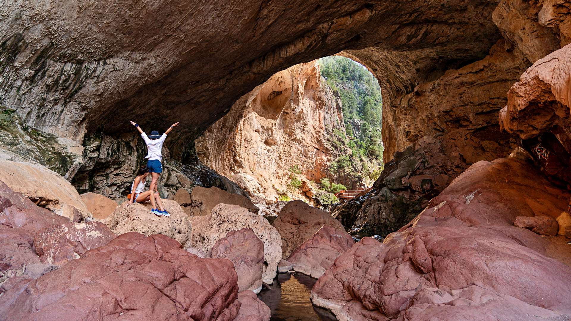 Tonto Natural Bridge, Pine. Credit: Arizona Office of Toruism.