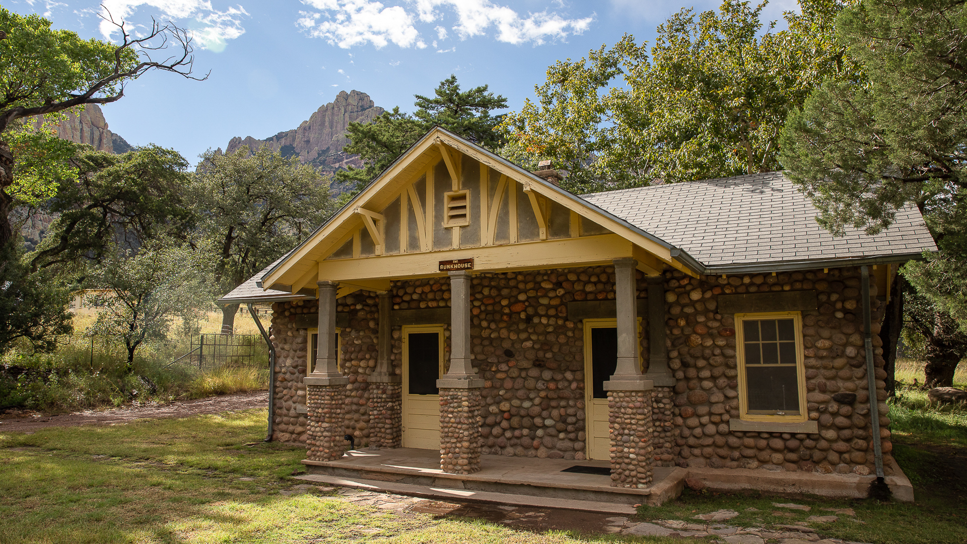 The Portal Bunkhouse, Portal. Credit: Elisabeth Brentano.