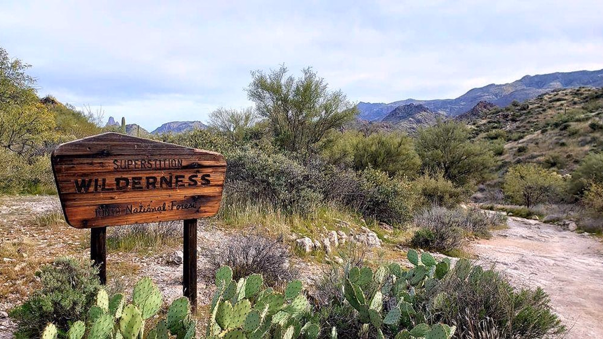 Superstition Mountains IG miss spork