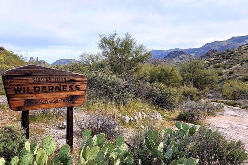 Superstition Mountains IG miss spork