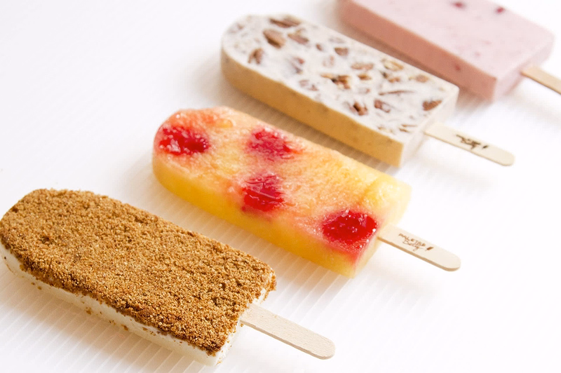Paletas Betty side view of limon amanecer nuez fresa