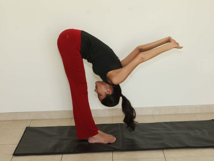 Dwikonasana