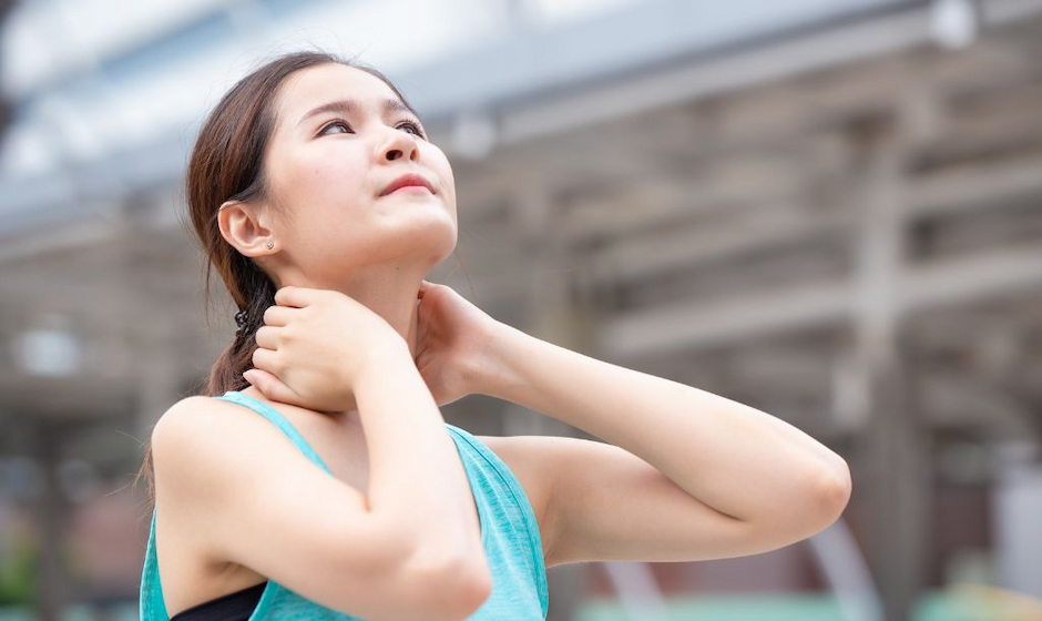 Neck Stretch Face Yoga