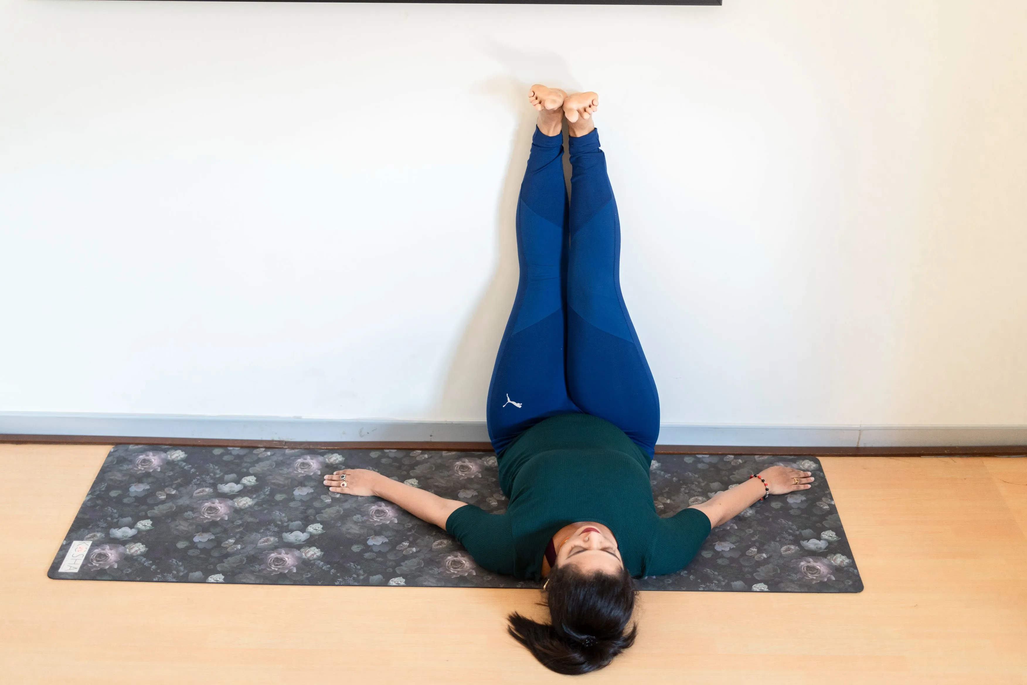 Viparita Karani (Legs up the wall).jpg Viparita Karani (Legs up the wall).jpg