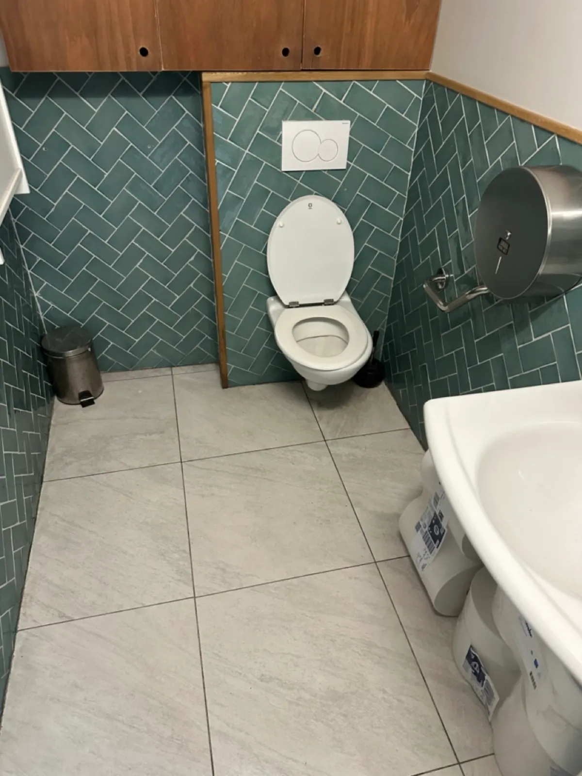 Accessible toilet in Poinçon