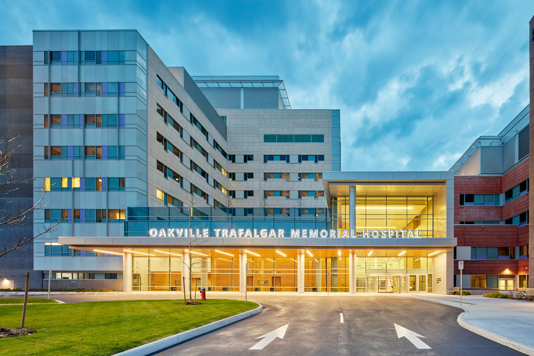 Oakville Trafalgar Memorial Hospital entrance