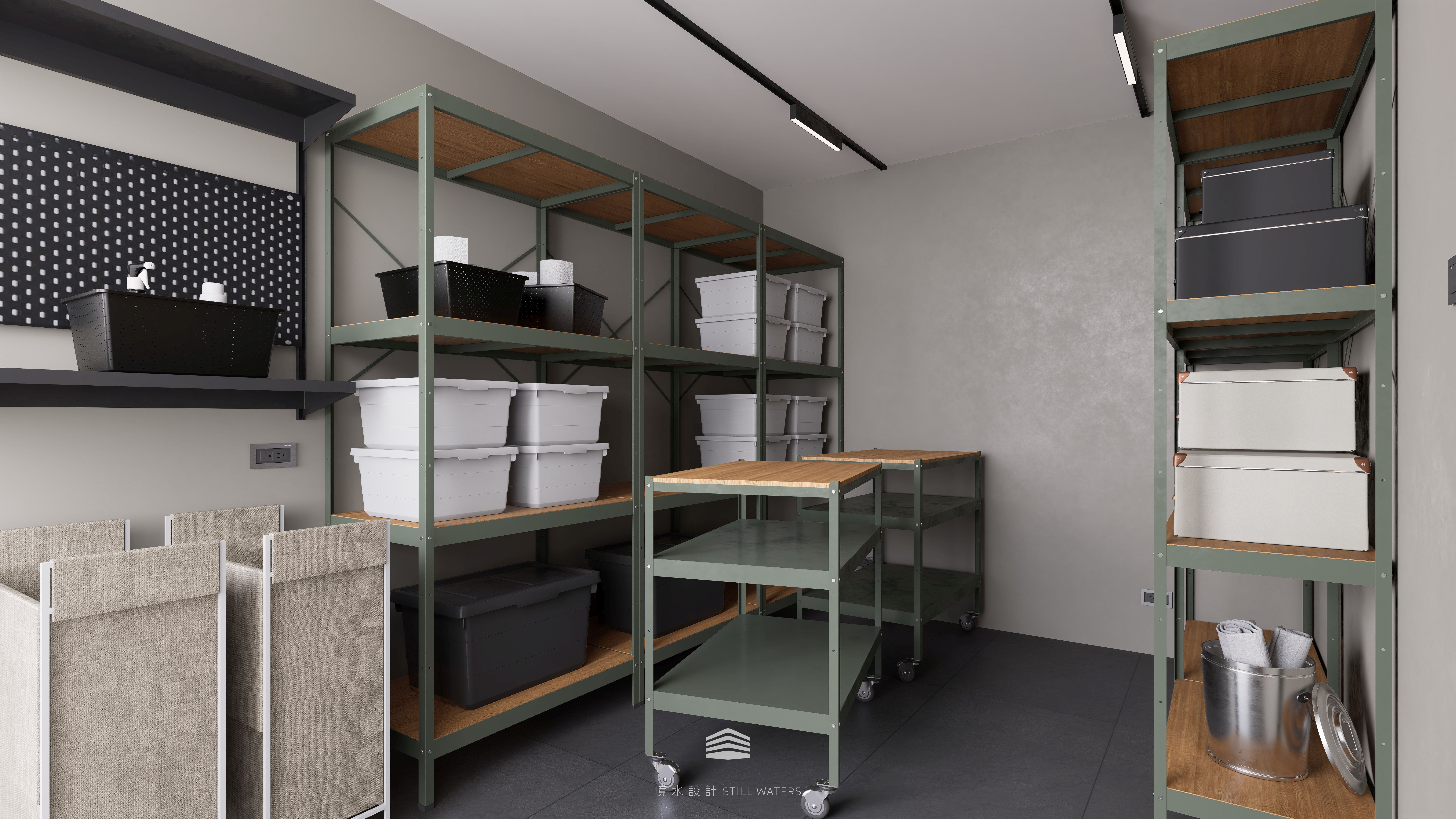 《織簡成詩》儲藏室採系統化鐵件架構與木層板設計，整齊收納家中物件，延續整體簡約與實用精神。“Woven Poetry” storage room — steel-framed shelving with wooden layers for organized, functional storage that continues the minimalist aesthetic.