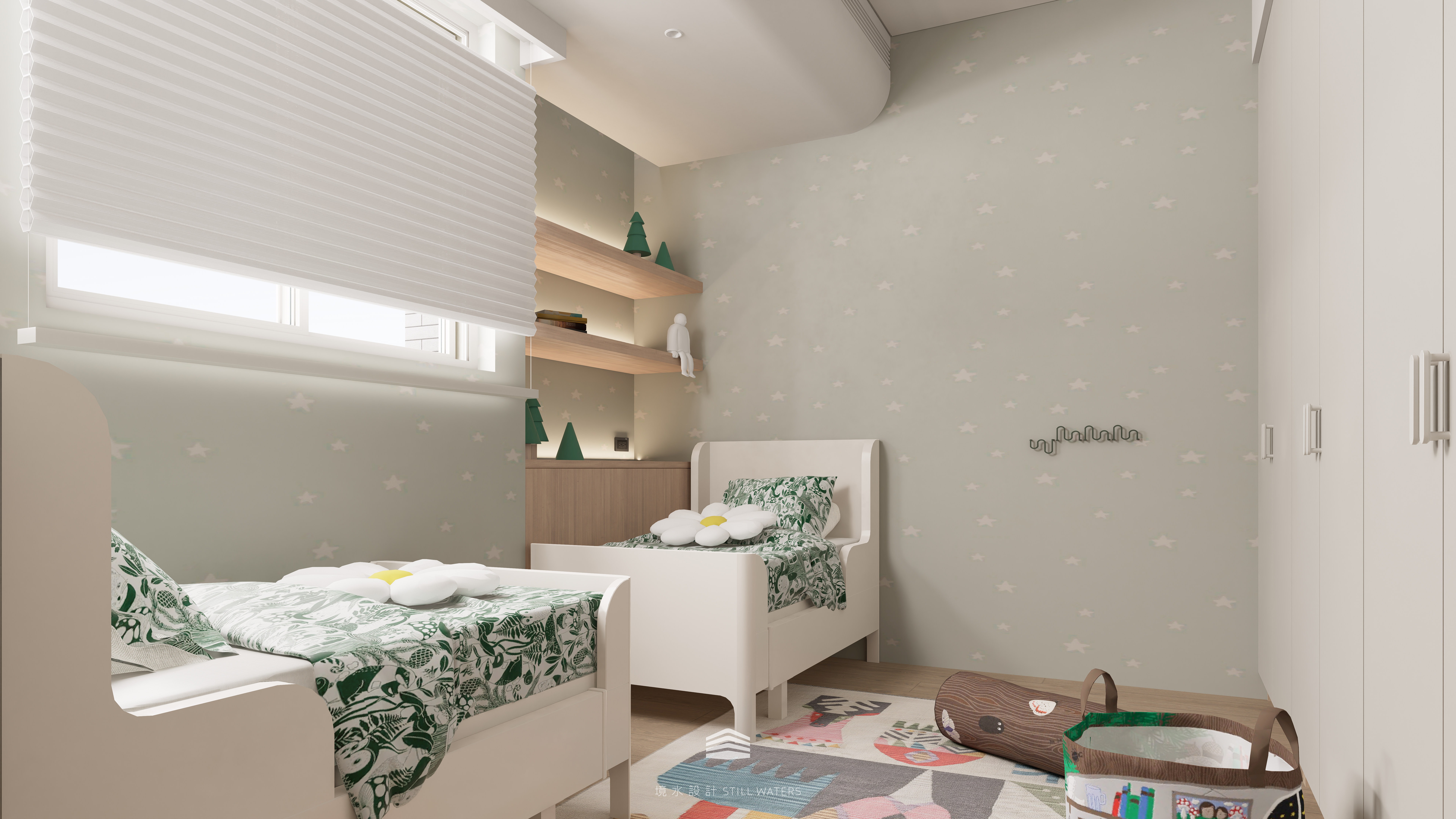 《織簡成詩》兒童房以星星壁紙與自然綠為主題，雙床配置讓雙胞胎共享童趣與陪伴時光。“Woven Poetry” kids’ room — star-patterned wallpaper and botanical greens form a playful, cozy shared space for the twins.