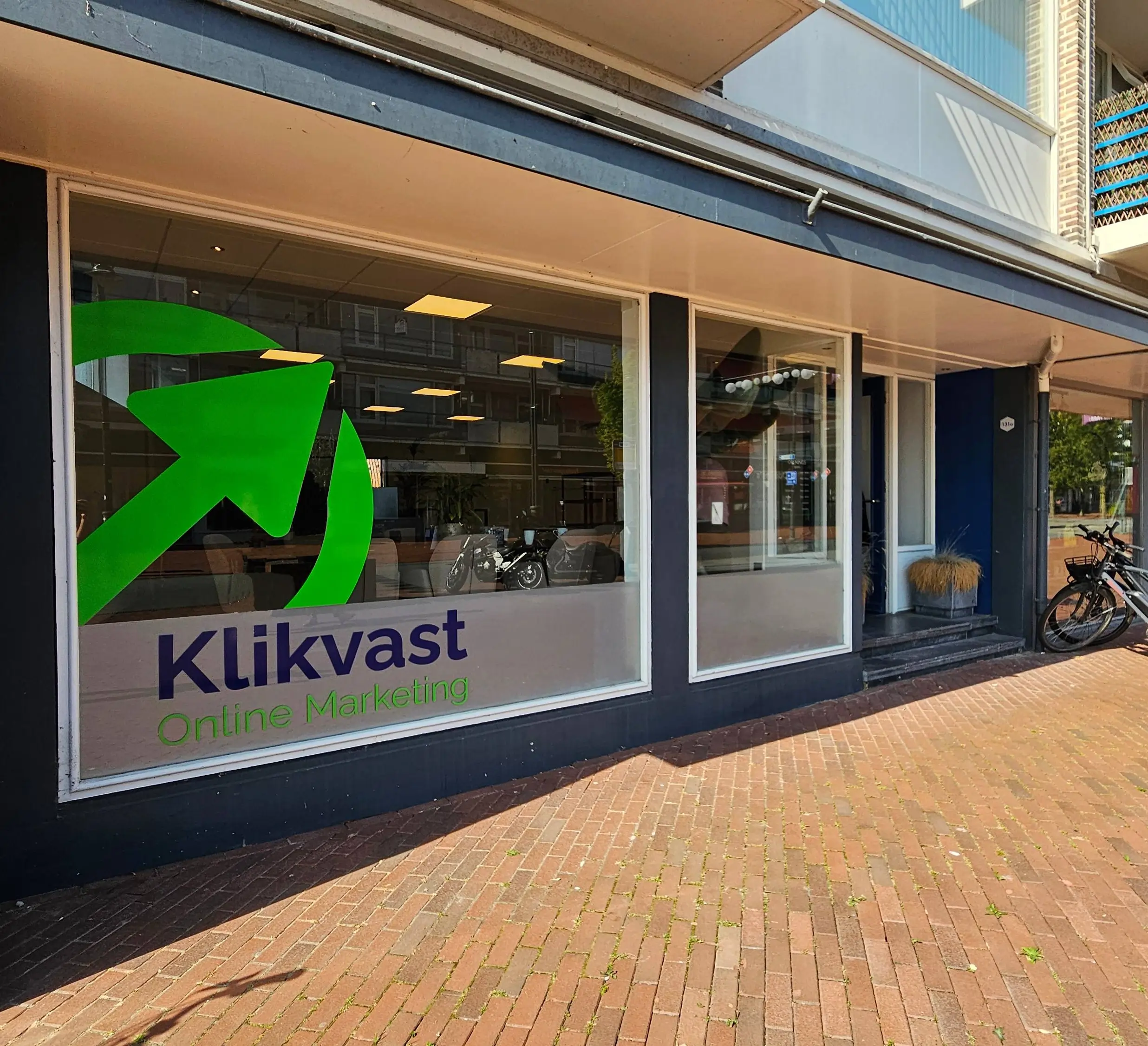 image of store helping customers (for a home goods store)