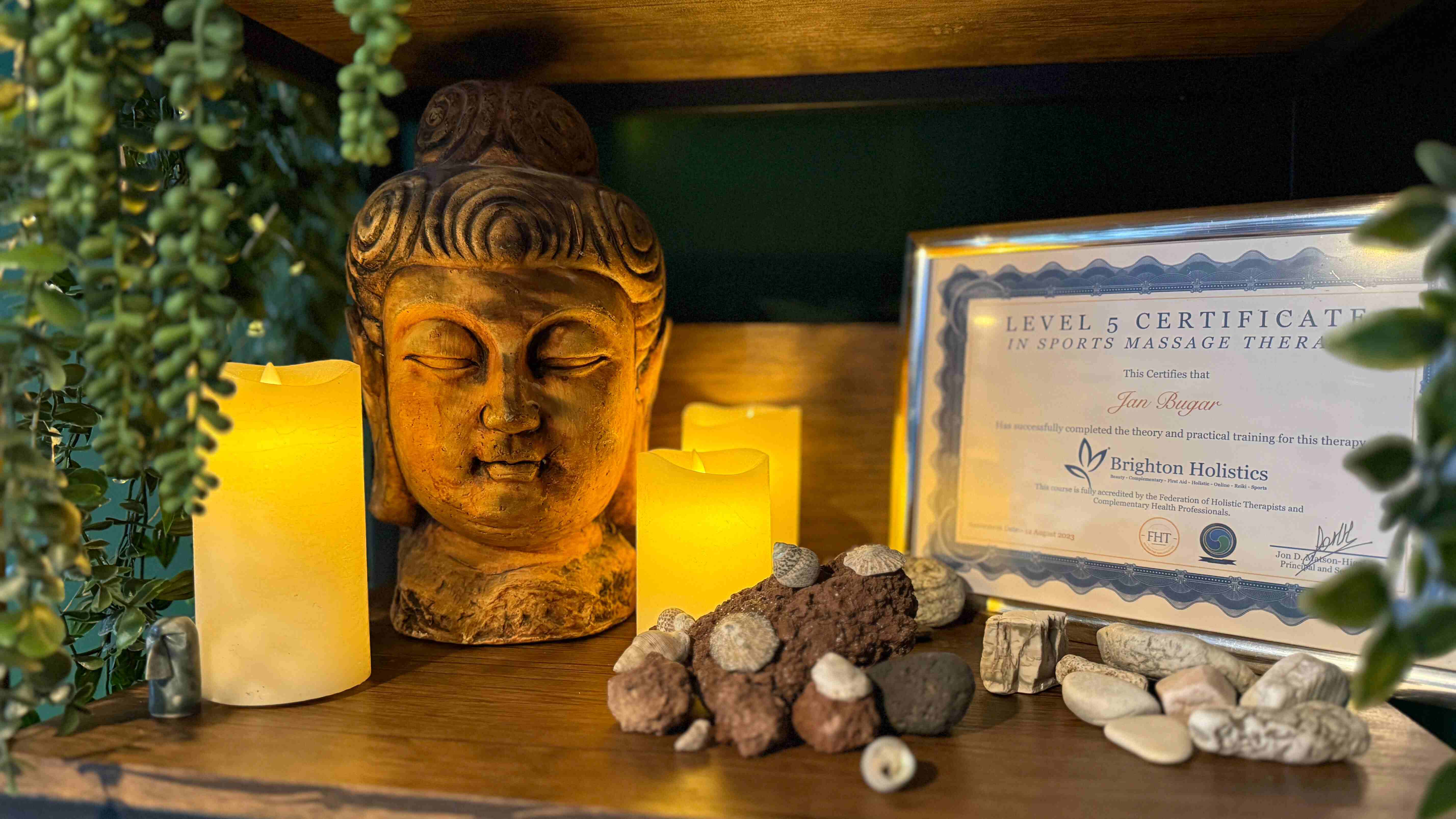 Jan Bujar, Level 5 certified massage therapist at Zen Den Worthing, specializes in fascia-lymphatic therapy using myofascial release & lymphatic drainage.