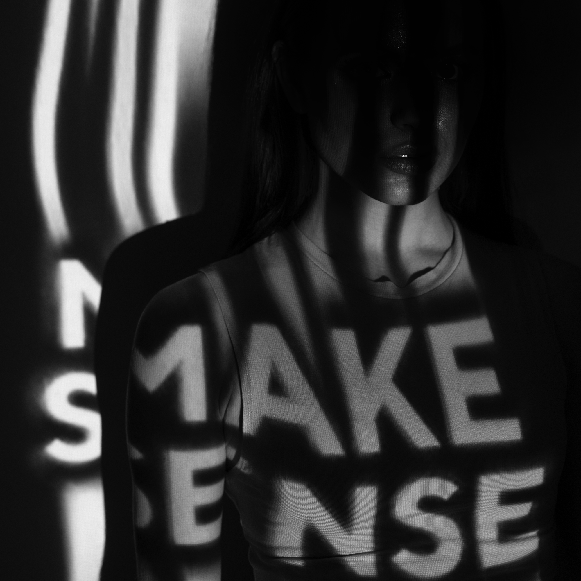 Cintia Nardella woman in shadows with make sense
