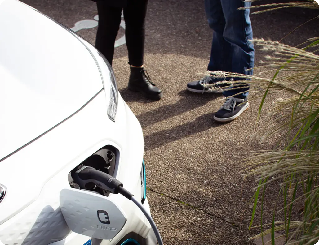Photo recharge voiture éléctrique