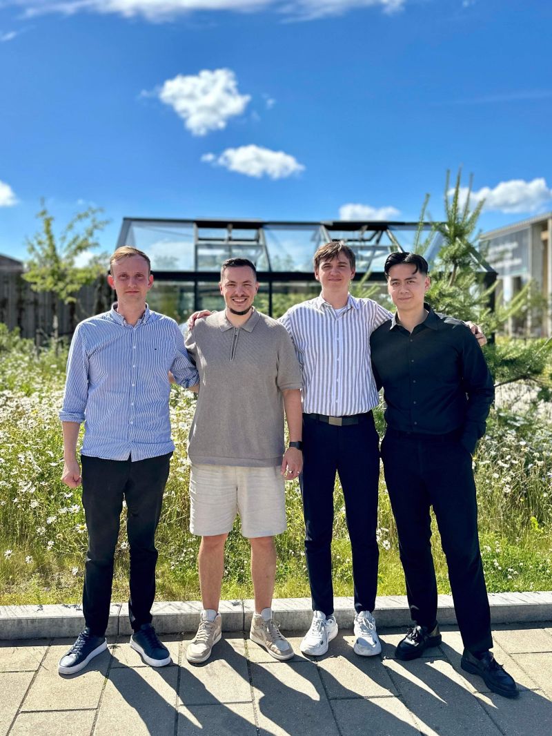 image of volunteers working at an event