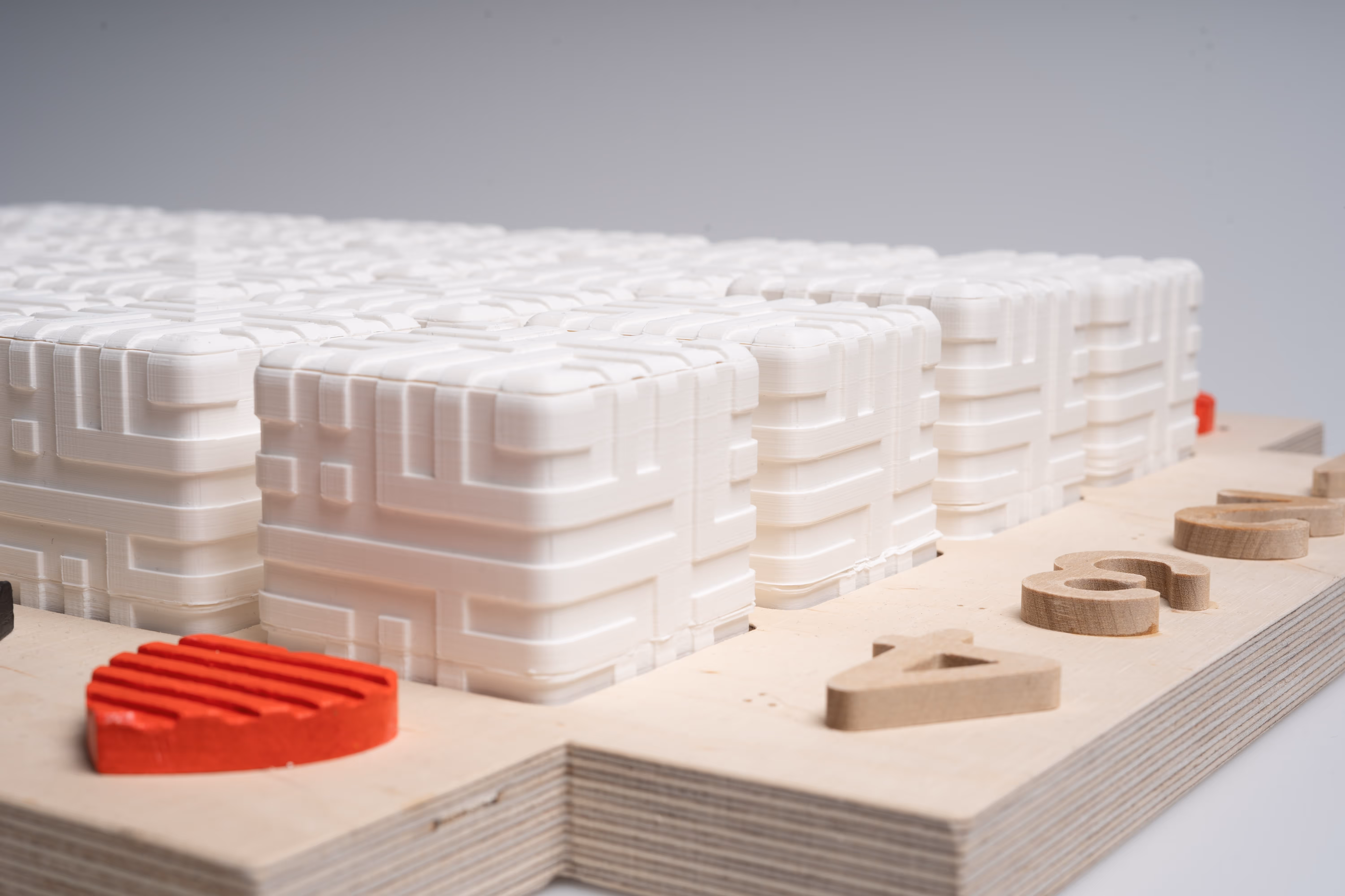 A close up of the board and the cubes inside it and their texture