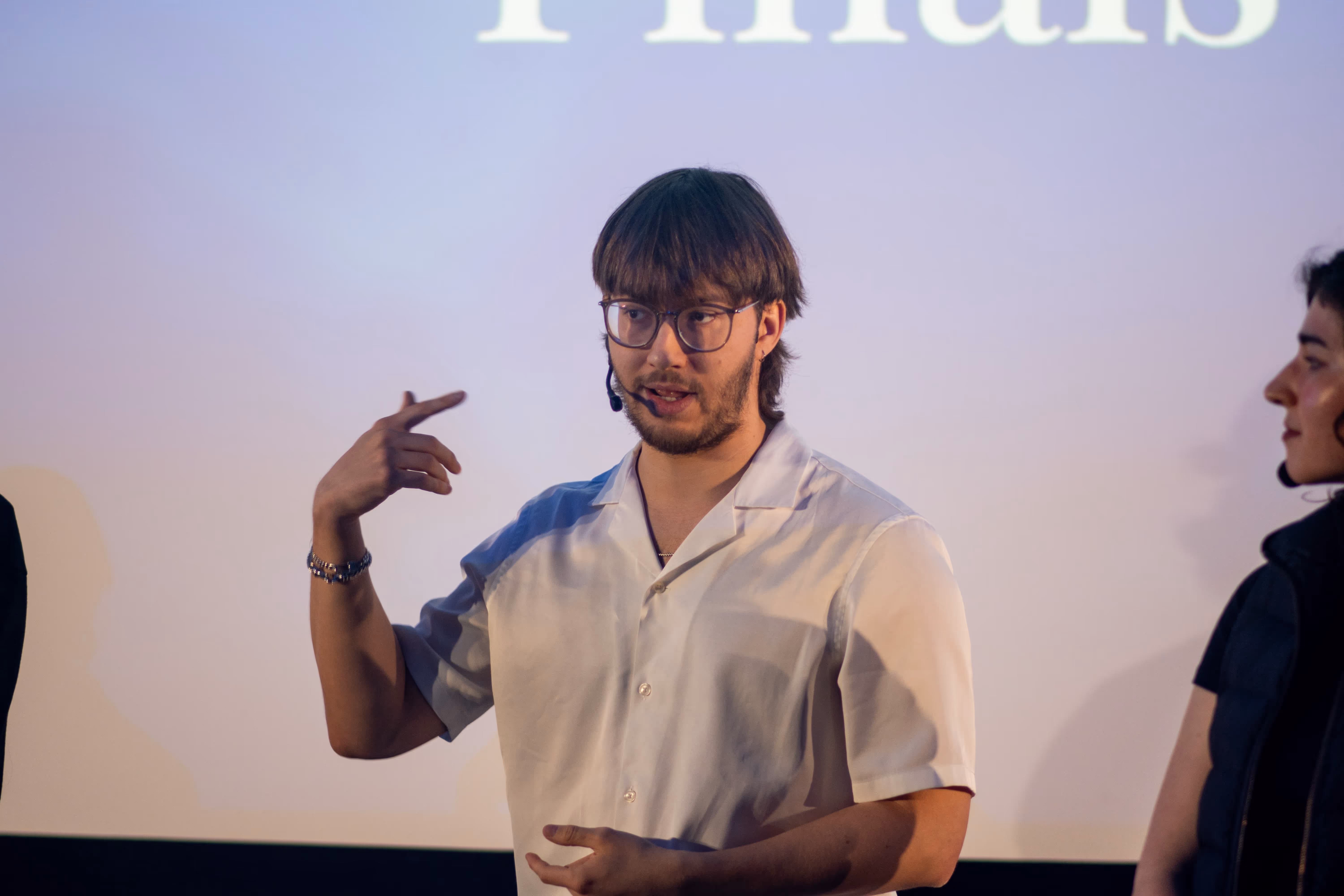 Picture of Radovan pitching at the Deep Dive competition
