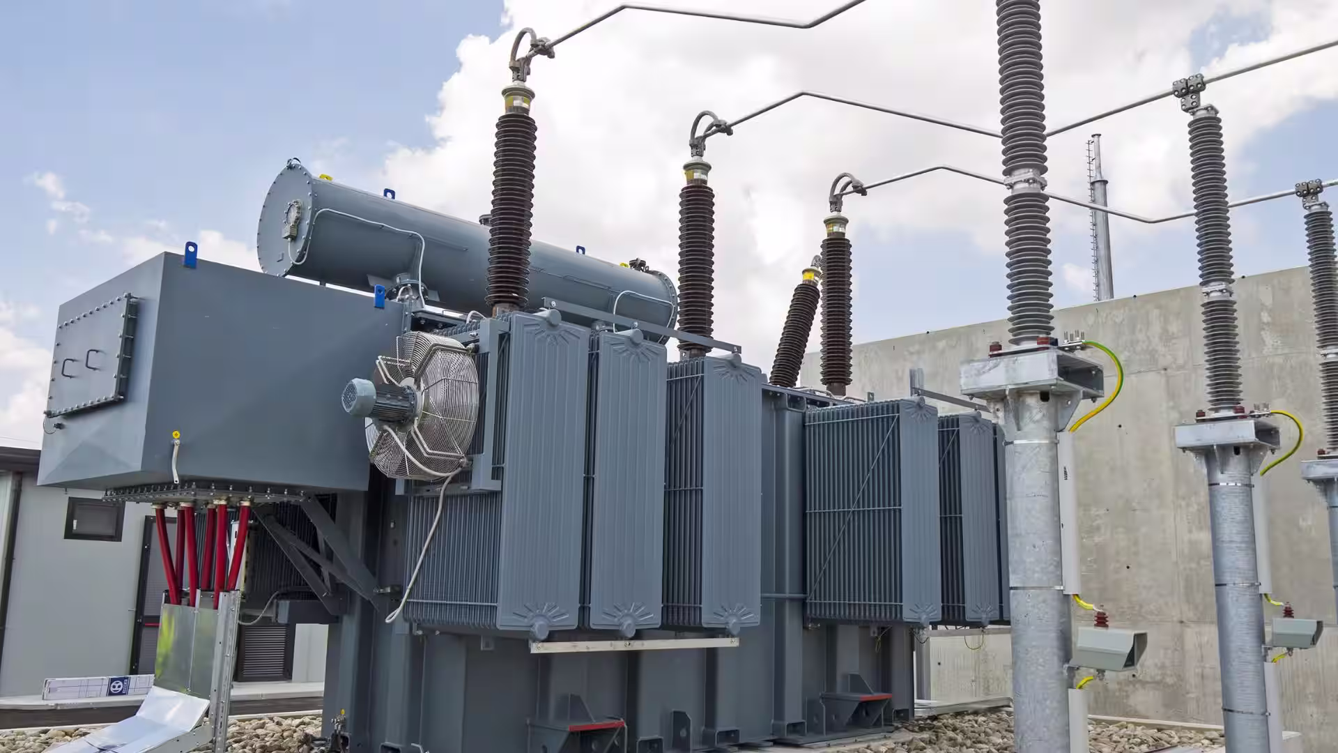 AI analysing a transformer enclosure to detect leaks, corrosion, damage and missing labels.