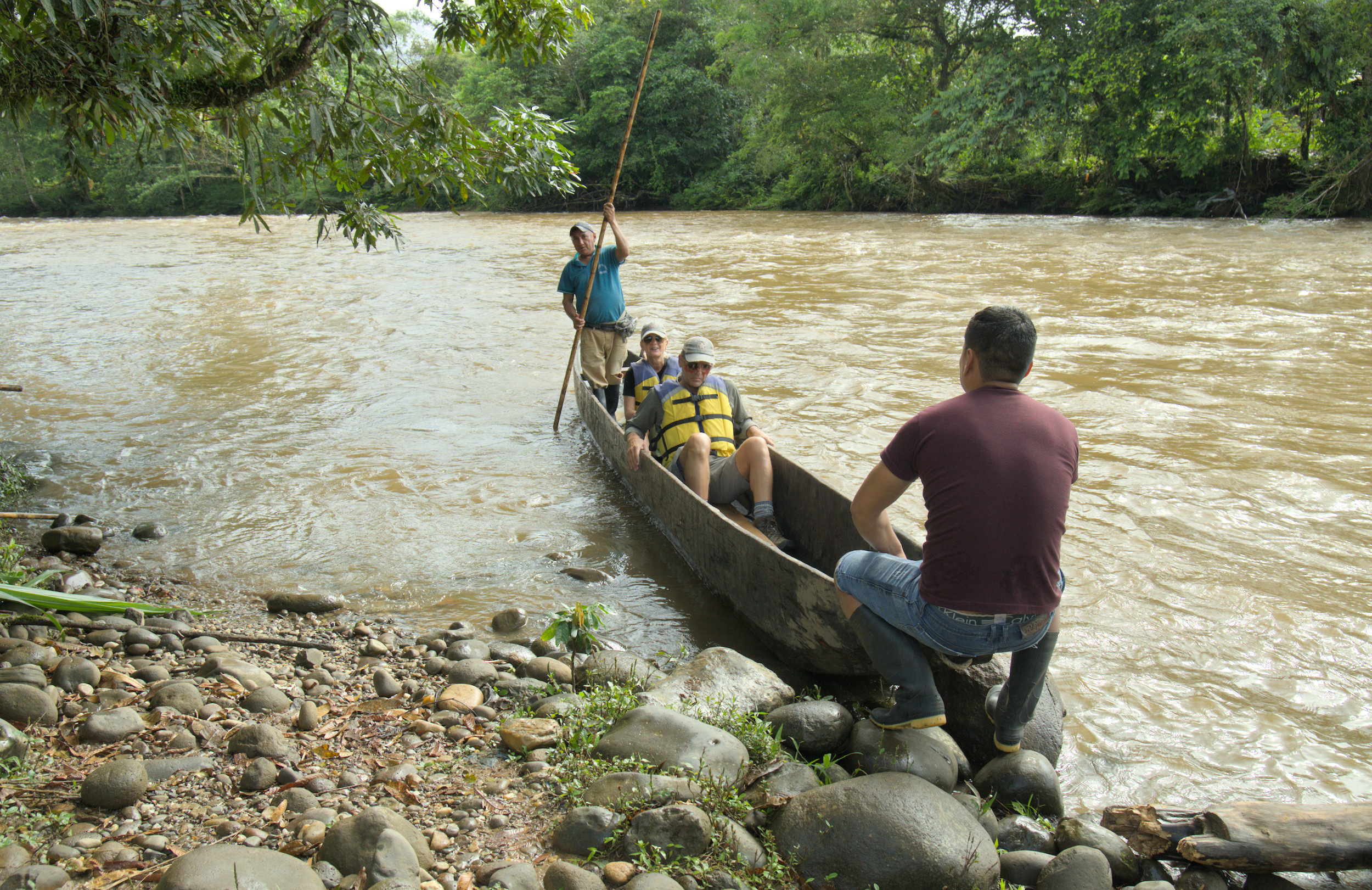 Canoa Ride Puyo River. Amazon Tour from Baños