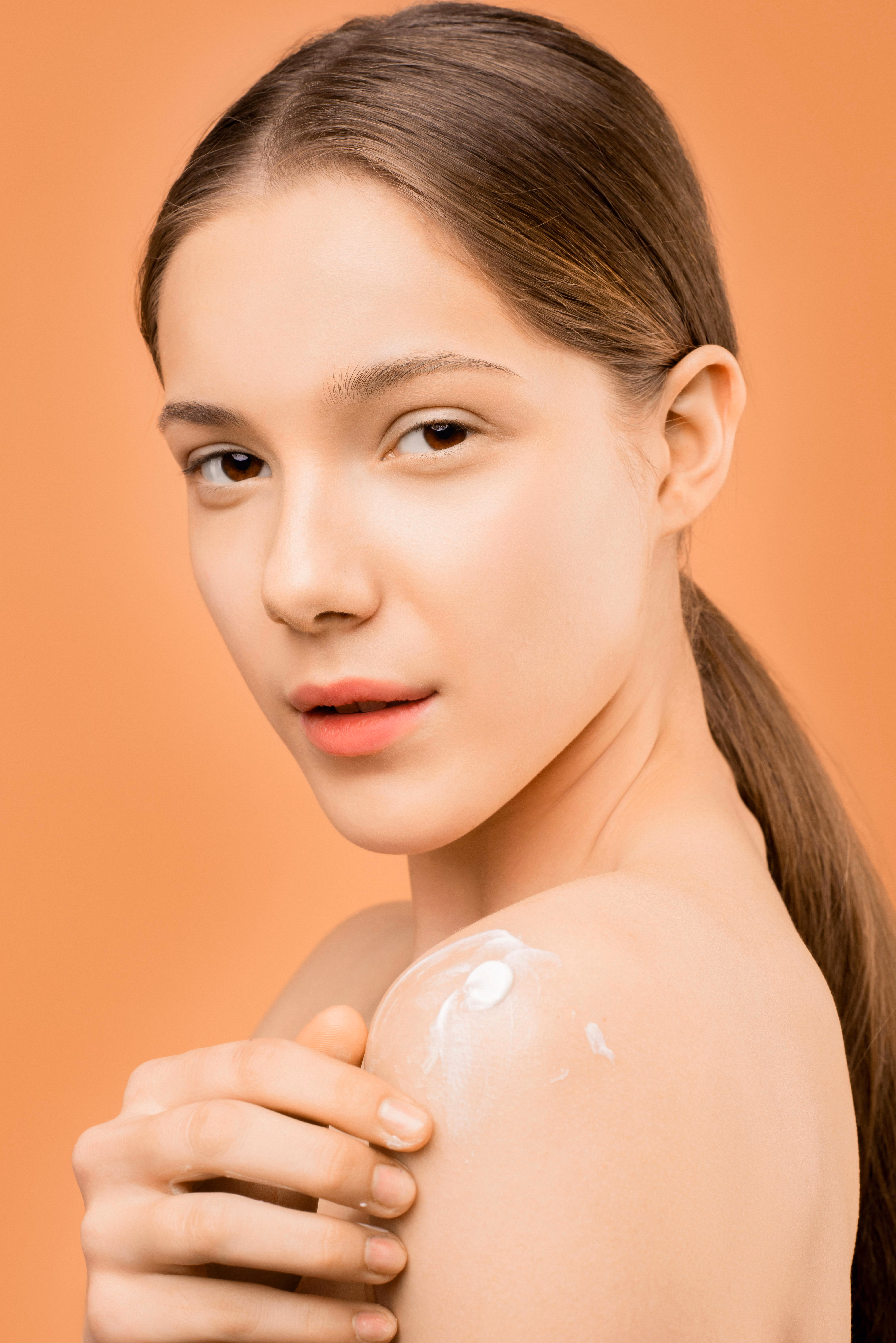 Cuidado profesional de la piel — cosmética en Alef Med Valencia