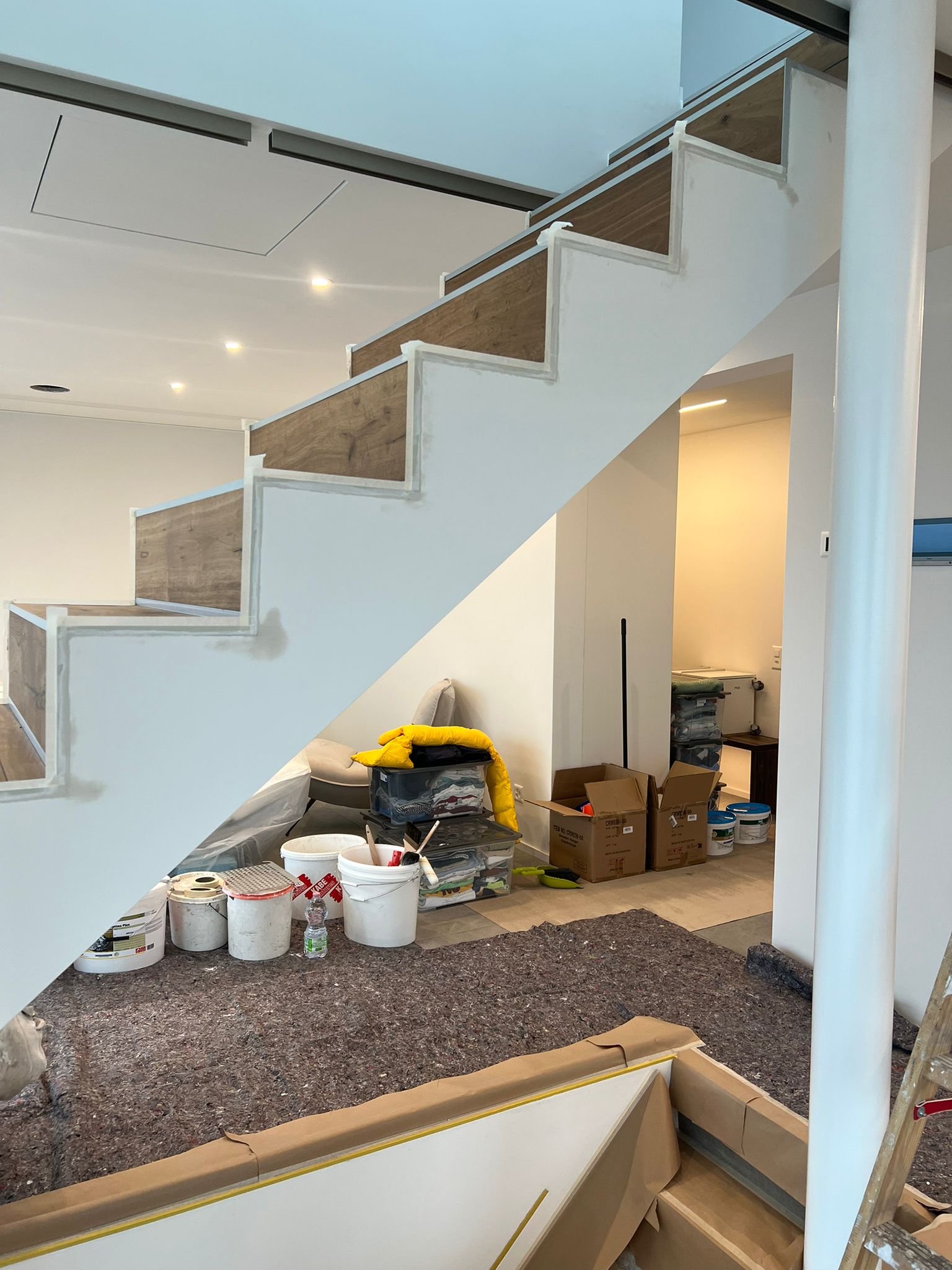 Imbiancatura pareti e soffitti