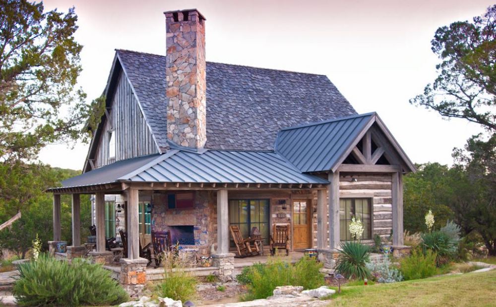 Pros and Cons of Asphalt Shingle Roofing for Your Home