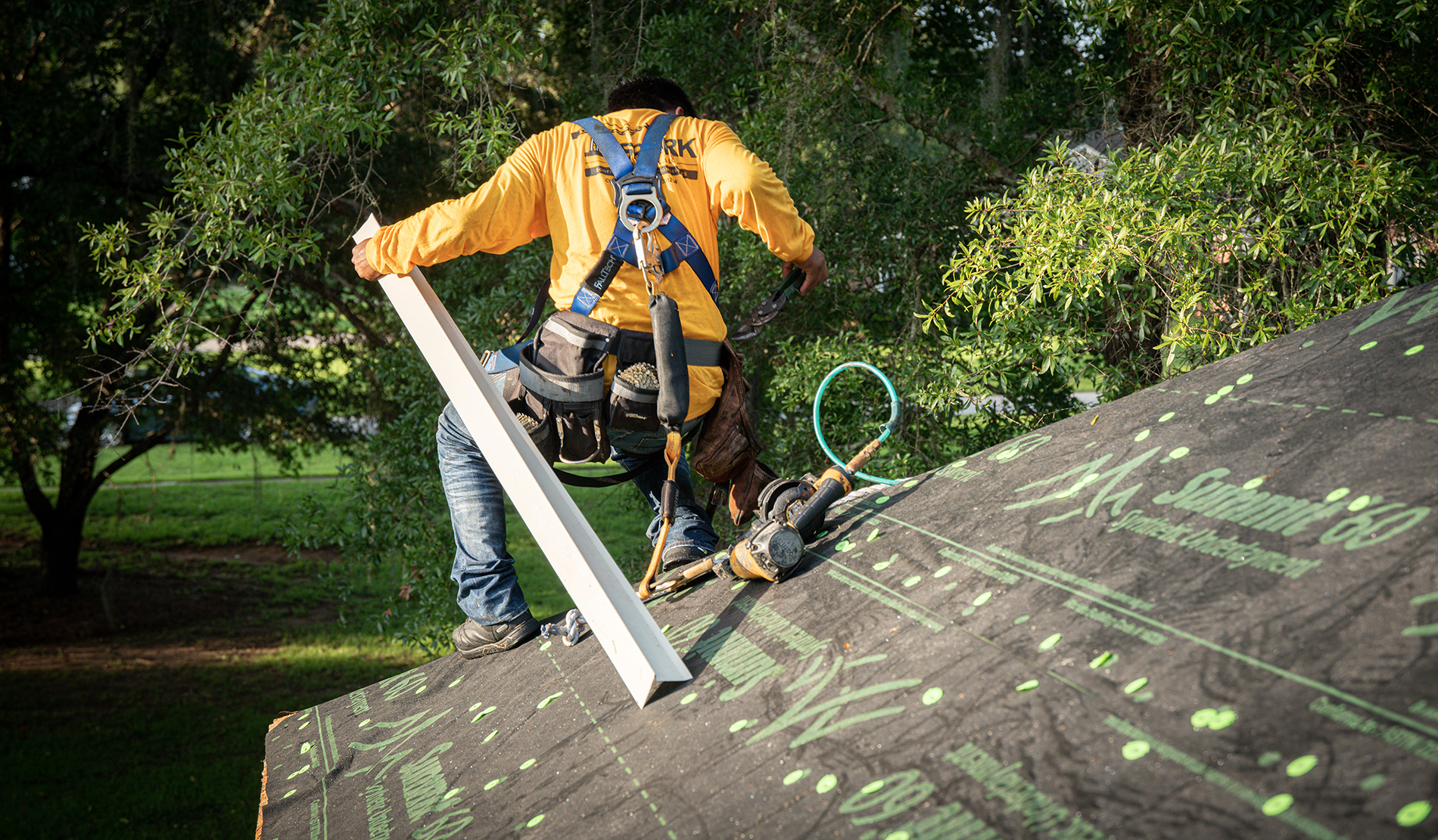 Advantages of a Roof Replacement | Tallahassee, Florida