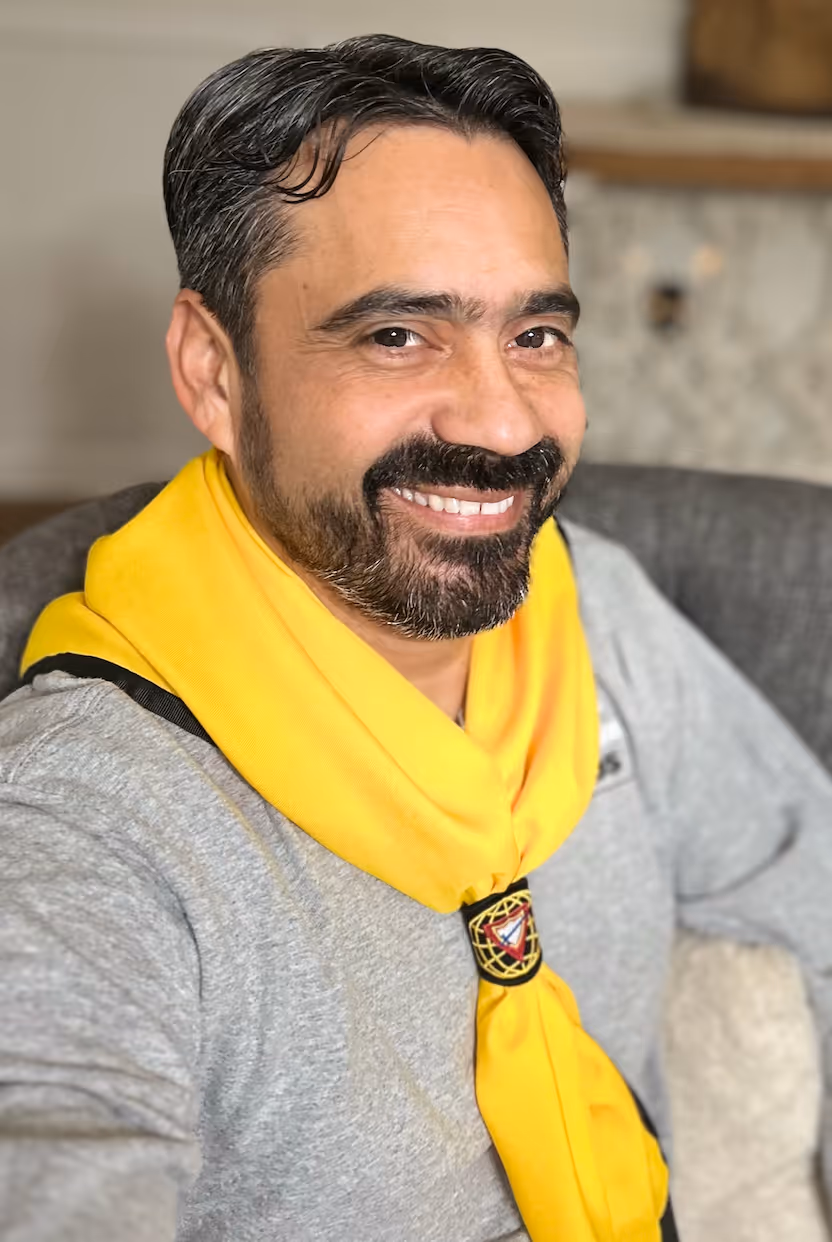 Carlos Puerto bio image