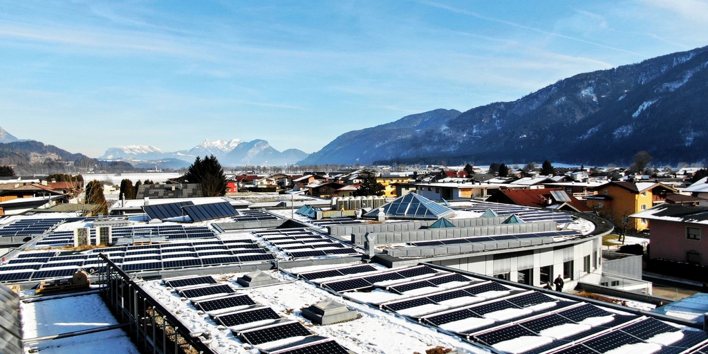 Paneles Solares en Invierno: Rendimiento y Producción Real