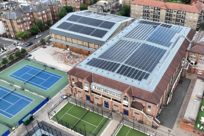 Le Queen’s Club de Londres lance un projet solaire pour le sport durable