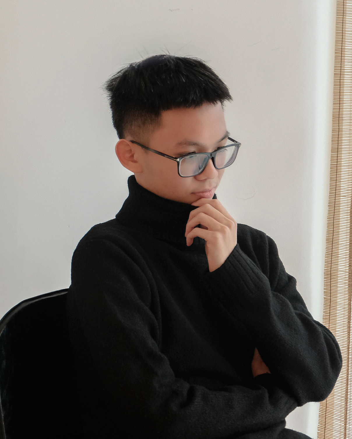 Portrait of Minh Doan, graphic designer and creative professional based in Toronto