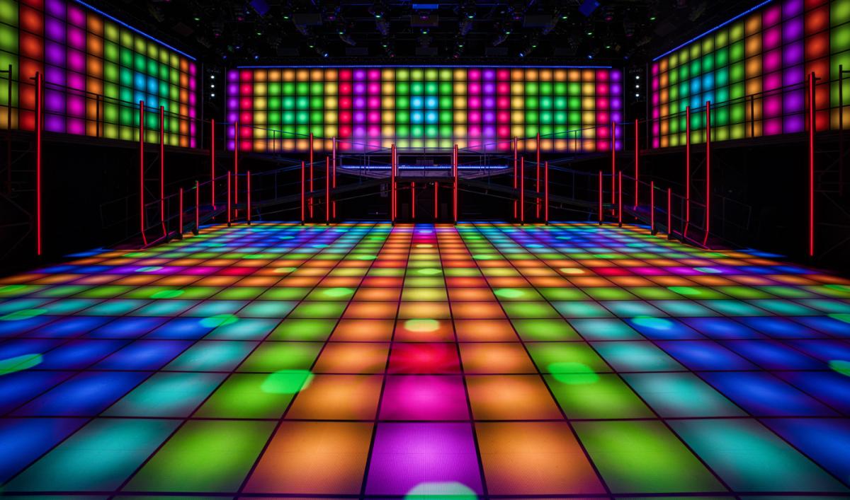 Discoshow the club rainbow