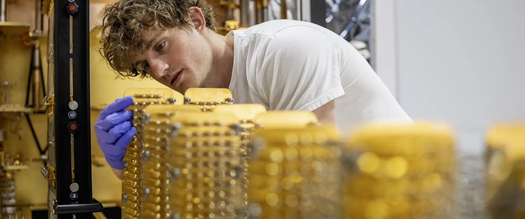 Maybell technician configuring dil fridge wiring