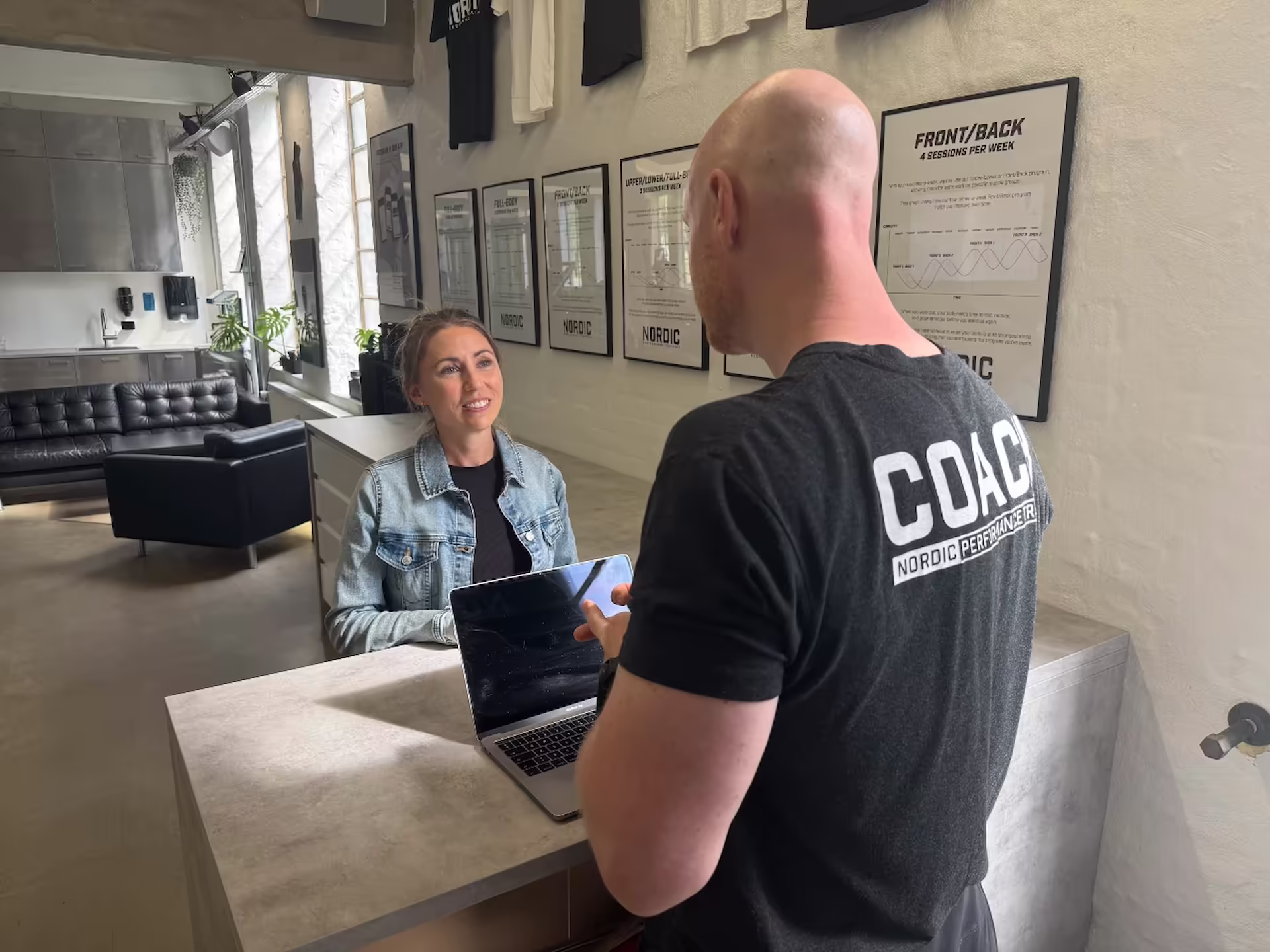 Personlig træner og fysioterapeut tilbyder gratis opstartssamtale hos Nordic Performance Training i København – med fokus på mål, motivation og det rette træningsforløb.