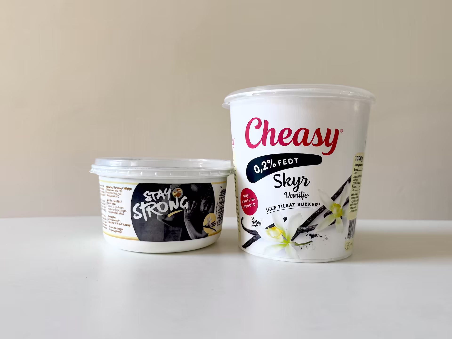 Examples of skyr low on sugars but high on protein with good taste.