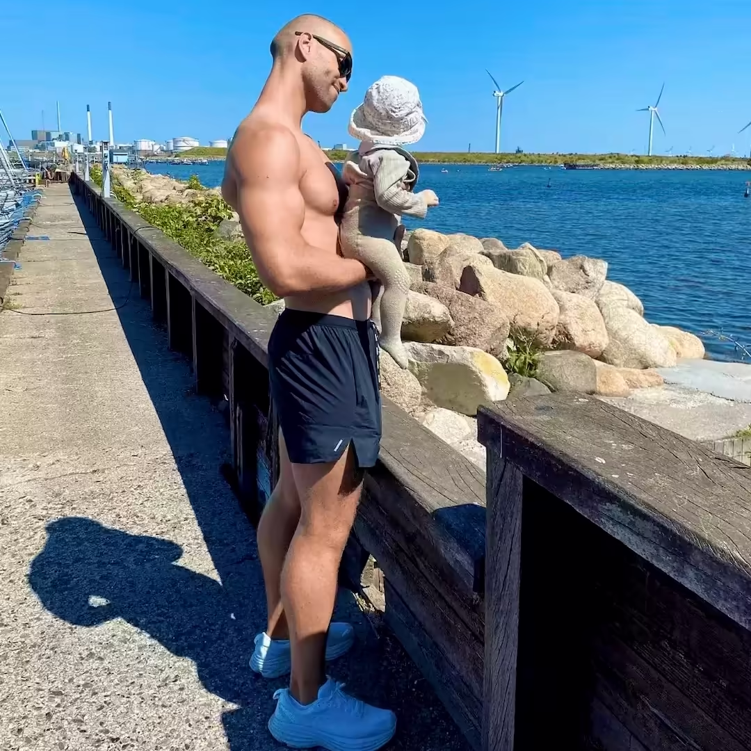 Personal trainer and physiotherapist Lucas Iversen from Nordic Performance Training in Copenhagen enjoying family time — promoting balance, health, and an active lifestyle.