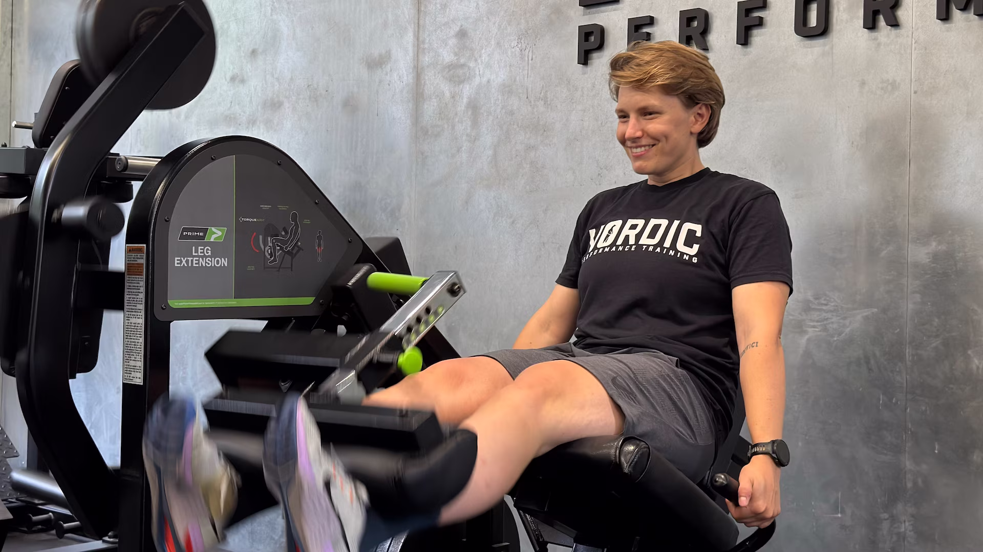 Barbara performs the Leg Extension exercise as part of her knee rehabilitation at Nordic Performance Training in Copenhagen.
